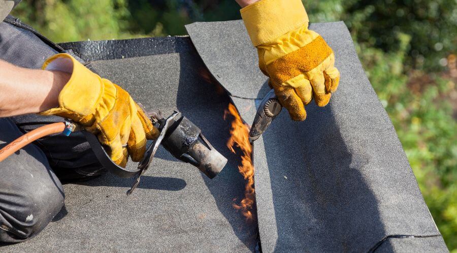 Professional gutter cleaning in McClure, PA